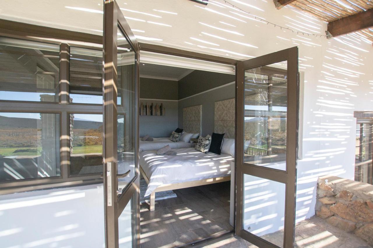 Desert Wind Private Guest And Game Farm Монтегю Экстерьер фото