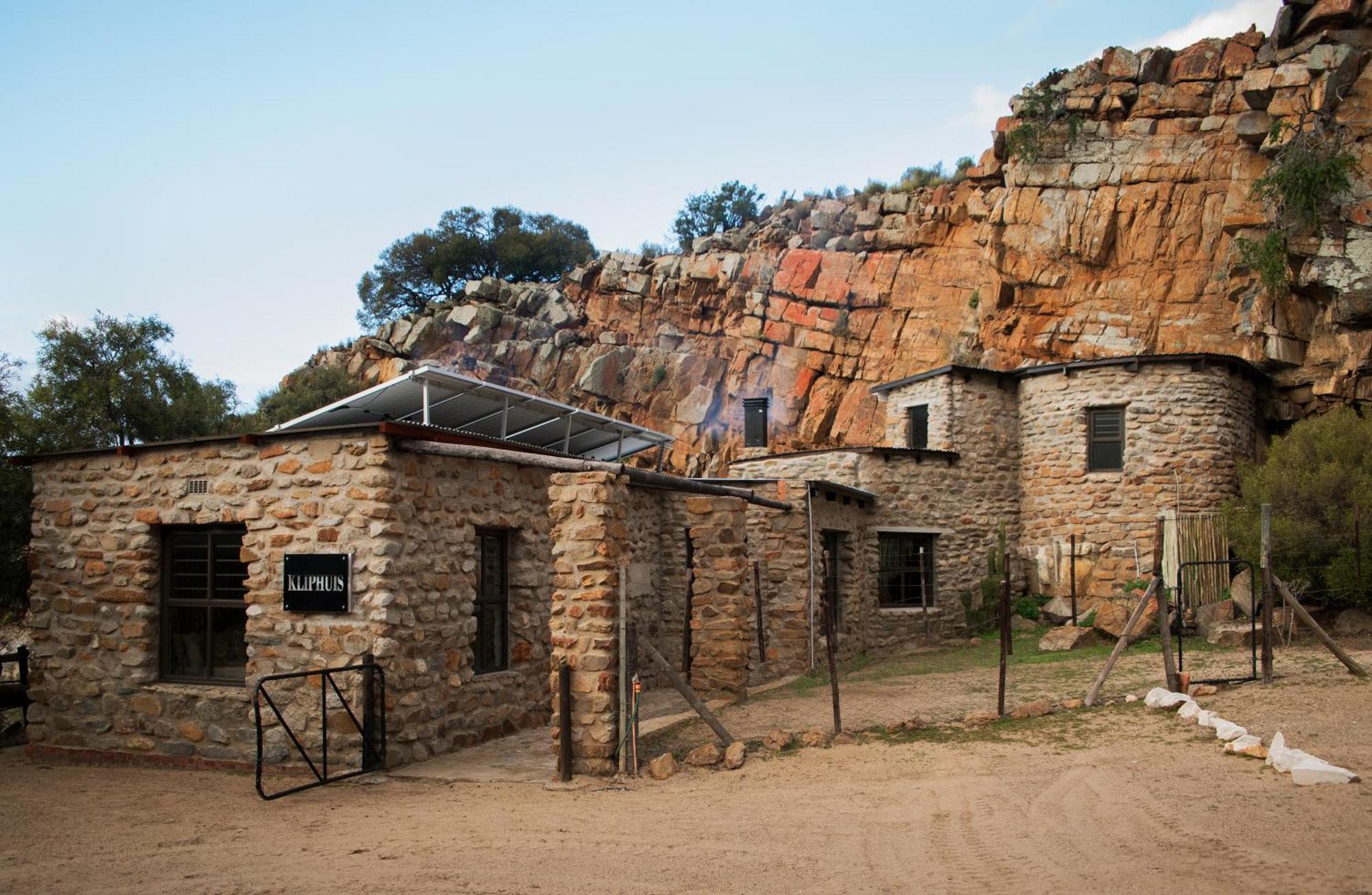 Desert Wind Private Guest And Game Farm Монтегю Экстерьер фото