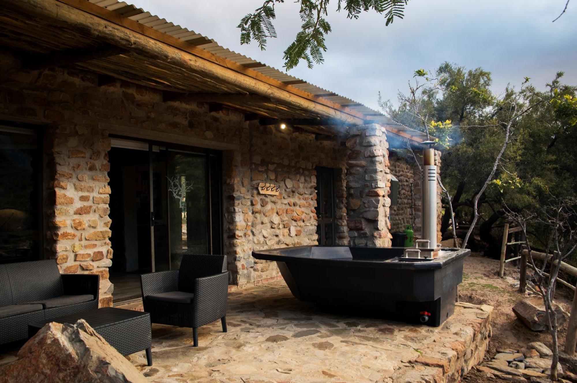 Desert Wind Private Guest And Game Farm Монтегю Экстерьер фото