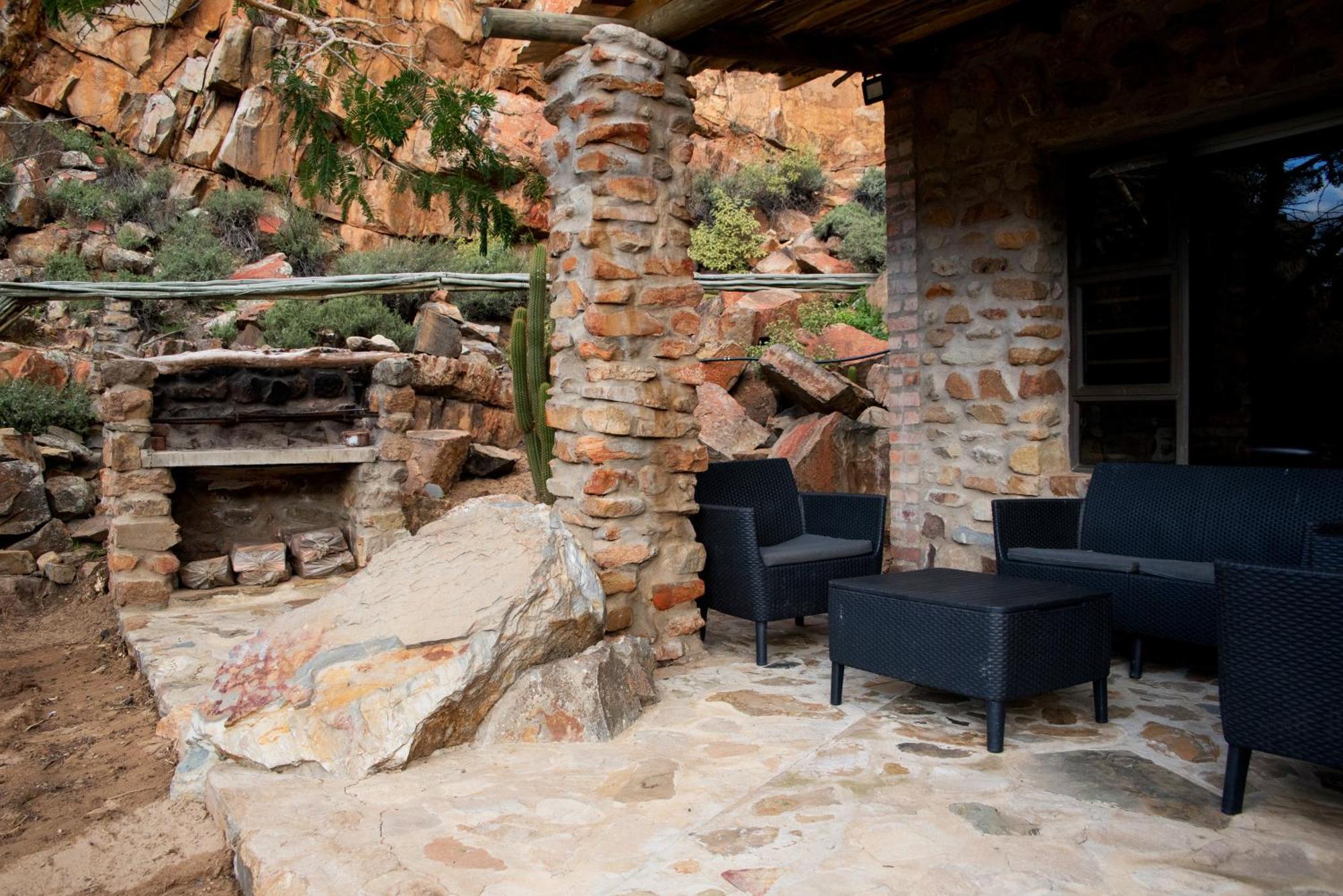 Desert Wind Private Guest And Game Farm Монтегю Экстерьер фото